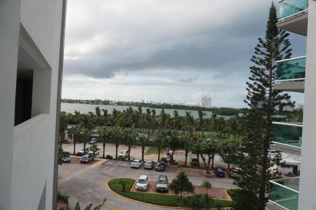 1 Bedroom Seaview Condo In Ocean Dream Resort カンクン エクステリア 写真