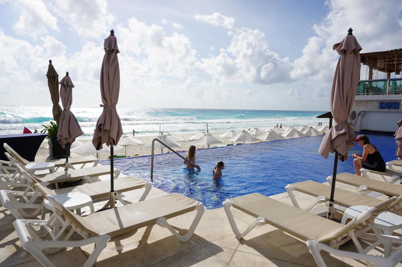 1 Bedroom Seaview Condo In Ocean Dream Resort カンクン エクステリア 写真